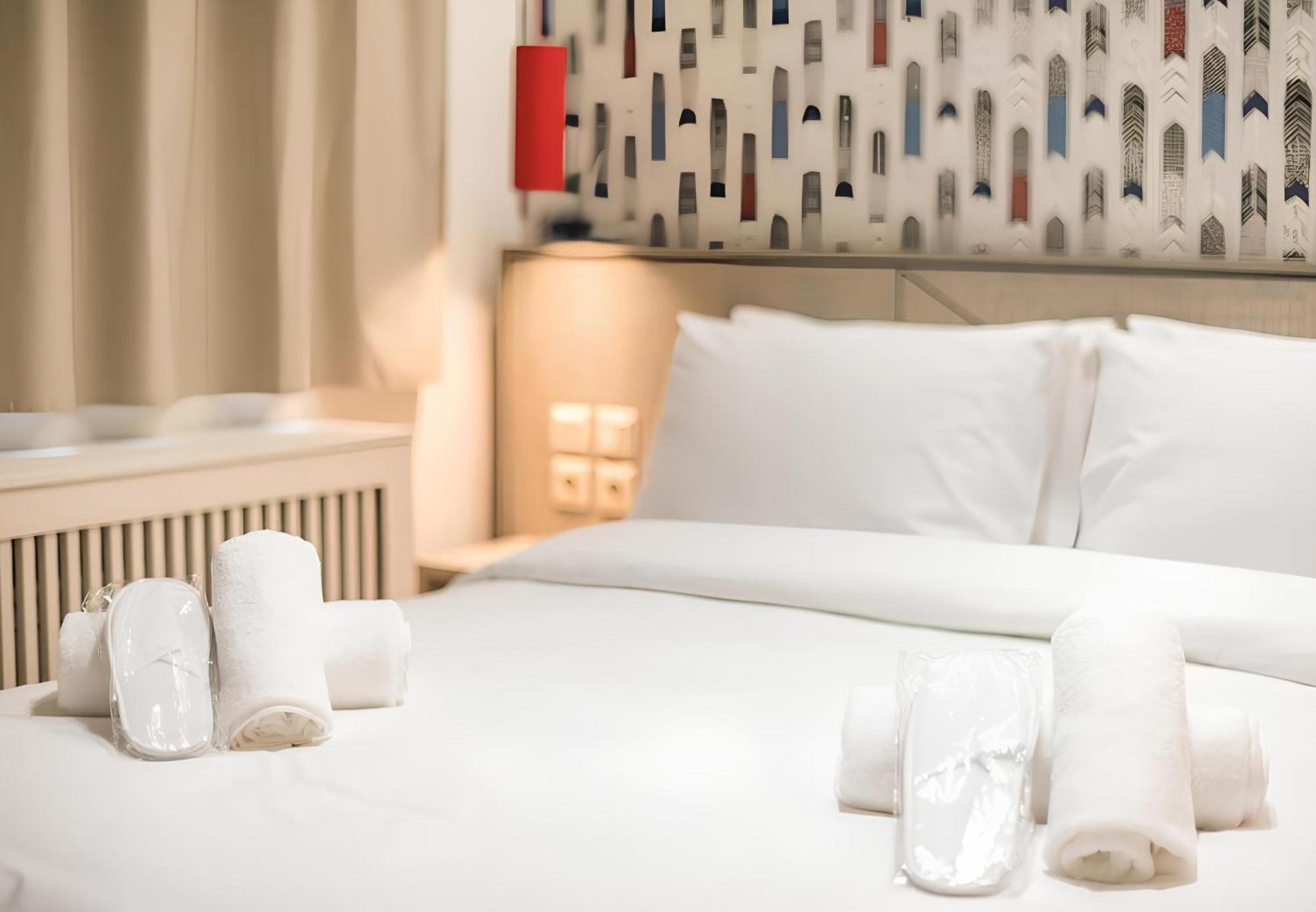 Int13 Via De Filippi Hotel ออลเบีย ภายนอก รูปภาพ